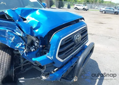 2018 Toyota Tacoma Sr5/Trd Sport/Trd Off Road из США, поврежденный, VIN 3TMDZ5BN7JM052818